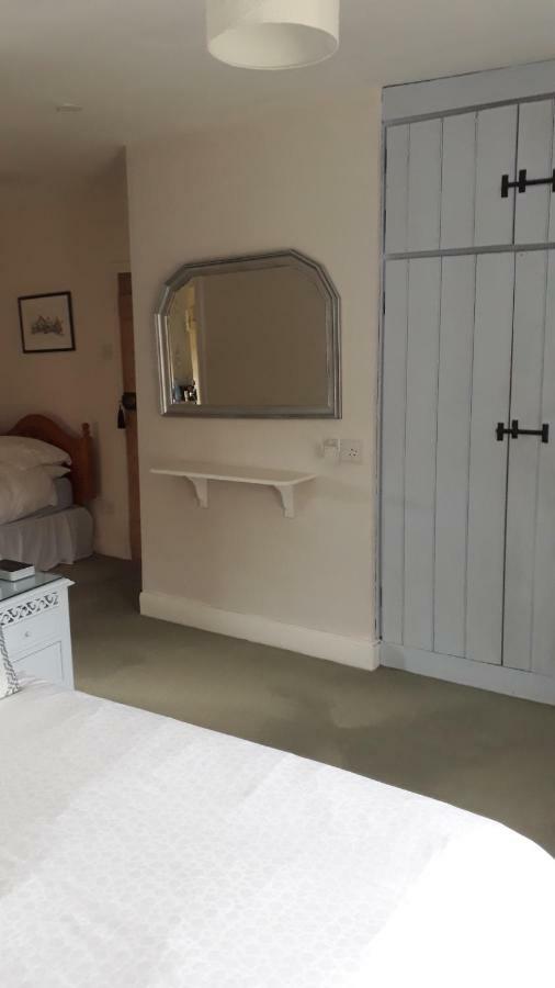 The Draen Bed And Breakfast Brecon Exterior foto